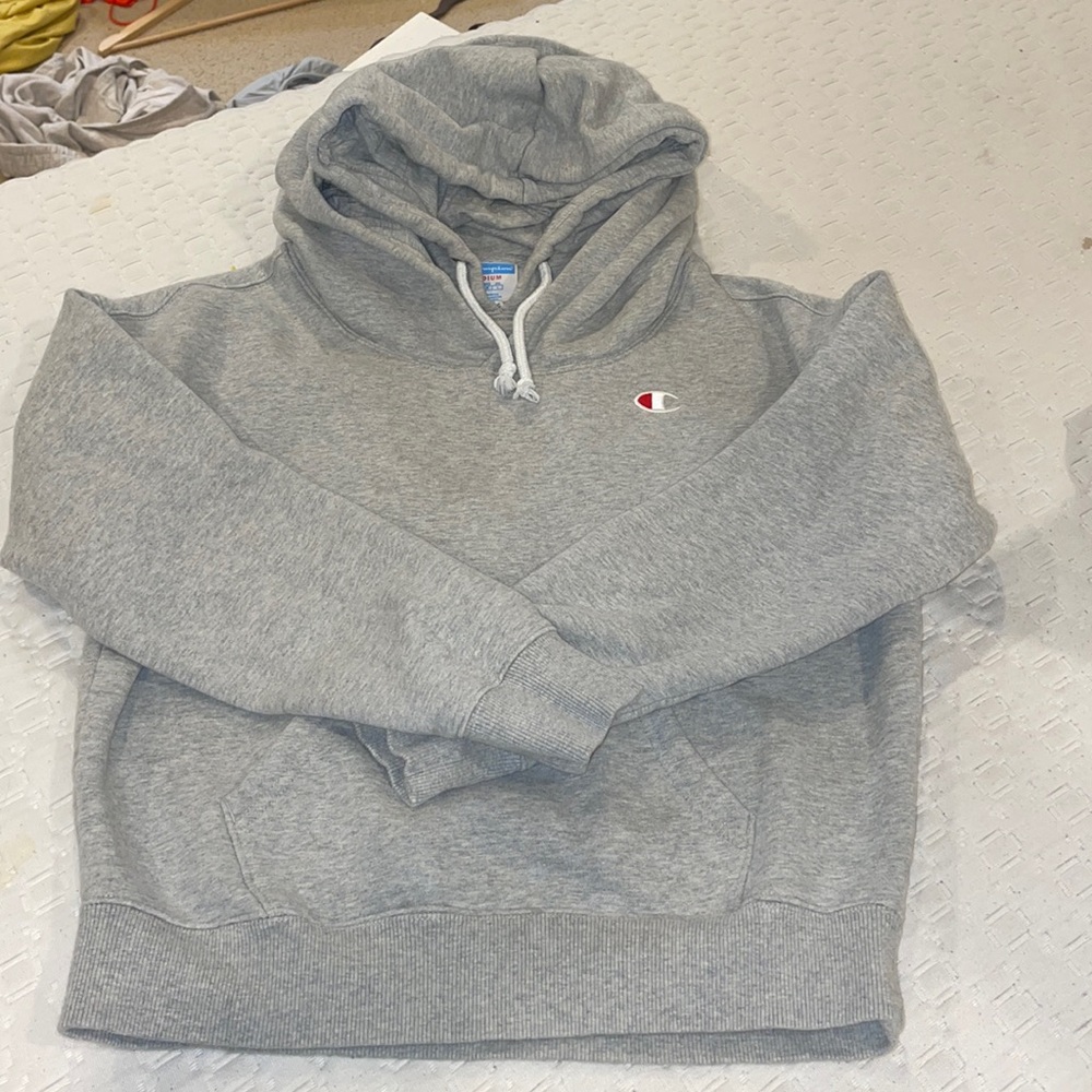 Good condition champions women hoodie